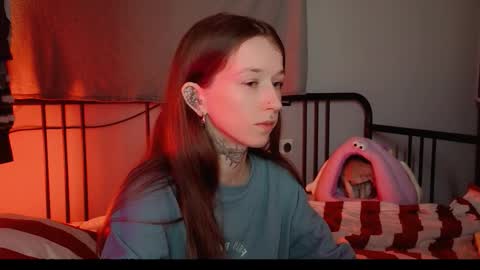 fran_bow online show from March 27, 1:12 pm