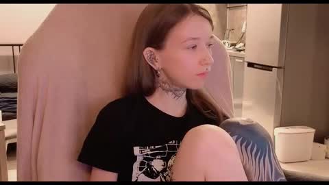 fran_bow online show from October 31, 12:49 pm