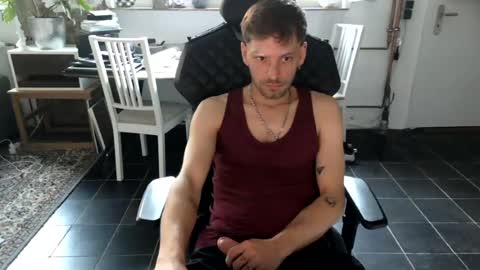 francesc online show from June 24, 7:15 am