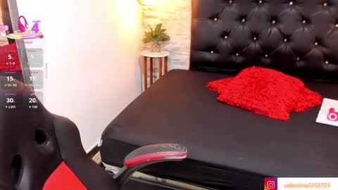 Snapshot of francesca_bbw chatting on September 14, 3:42 am online show from September 14, 3:42 am