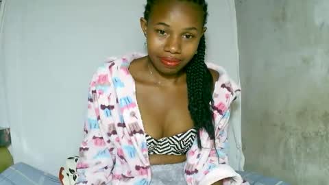 Snapshot of franciefrancie chatting on October 4, 11:46 pm francilla online show from October 4, 11:46 pm
