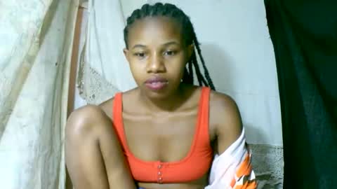 Snapshot of franciefrancie chatting on October 13, 1:57 pm francilla online show from October 13, 1:57 pm