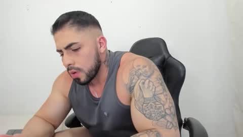 frank_foxx1 online show from March 31, 3:51 am