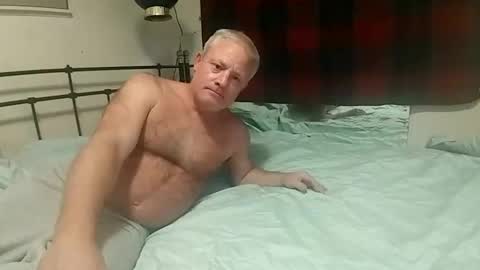 Snapshot of freaky970 chatting on January 3, 1:35 pm freaky970 online show from January 3, 1:35 pm