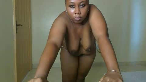 freaky_nikky online show from January 11, 10:10 am