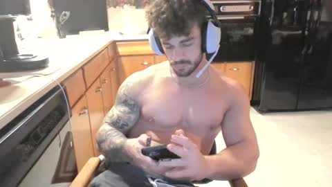 freakyfitking online show from January 1, 2:51 am