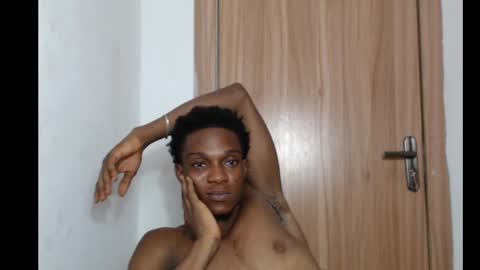 freakyslut30 online show from February 16, 10:21 pm