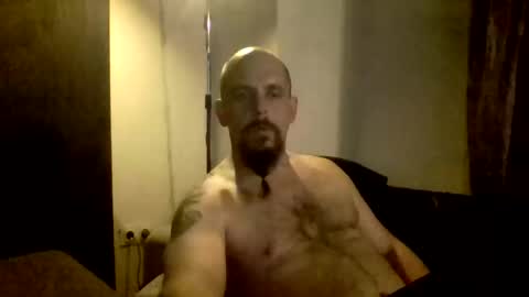 frecherkerl88007 online show from May 11, 3:02 am
