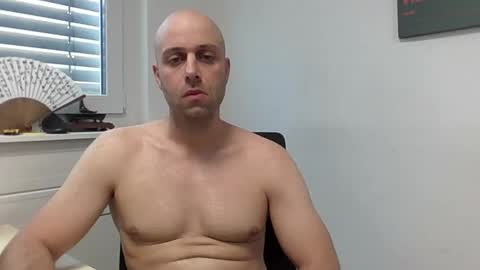 freddow online show from October 13, 2:52 pm