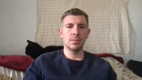 Freddy Foot Balls online show from April 18, 9:15 pm