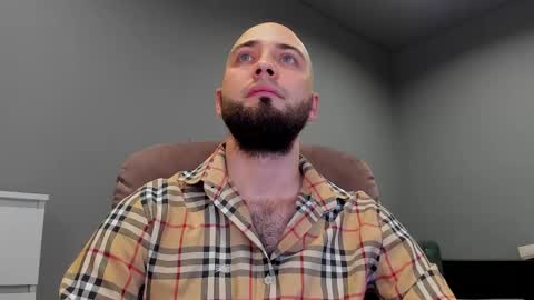 Snapshot of free_man___ chatting on October 16, 7:24 pm Andrew online show from October 16, 7:24 pm