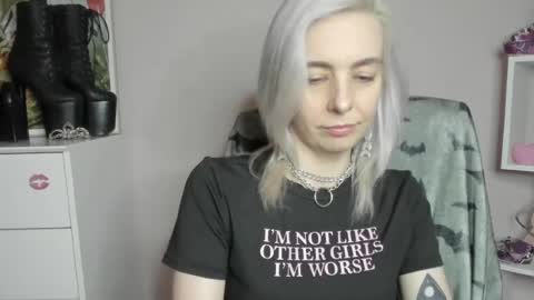 Anne online show from June 26, 6:52 am