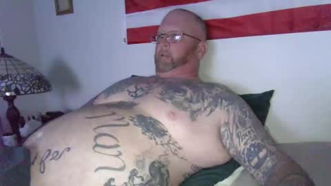 Snapshot of freebird739 chatting on February 15, 9:38 am Freebird739 online show from February 15, 9:38 am