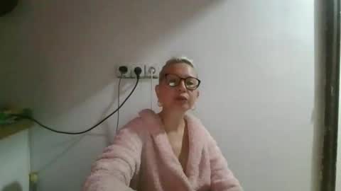 Diana online show from February 18, 2:00 am