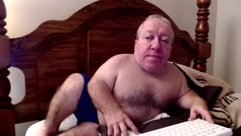 Snapshot of freemysoul4748 chatting on October 7, 6:20 am Cute Lil Man online show from October 7, 6:20 am