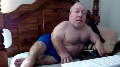 Snapshot of freemysoul4748 chatting on September 16, 7:33 am Cute Lil Man online show from September 16, 7:33 am