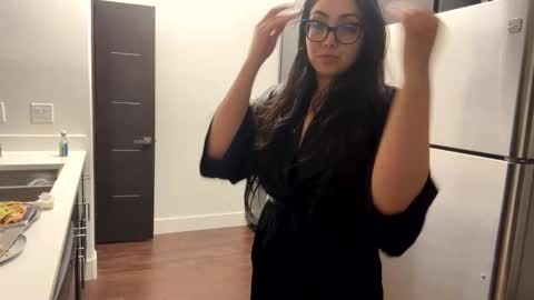 jasmineandaladin69 online show from December 17, 10:12 am