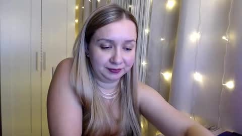 frelina online show from November 12, 6:32 pm