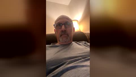 freshdog7 online show from May 11, 4:19 am