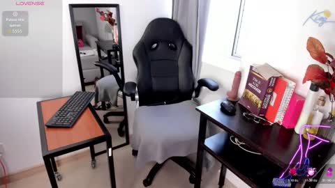 Freya online show from February 28, 3:38 pm