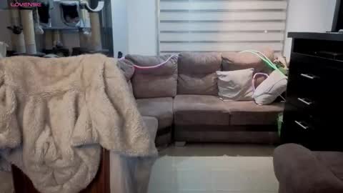 freyaa_sorceress online show from February 20, 6:37 am