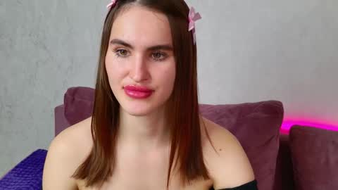 Frida online show from November 7, 7:38 pm