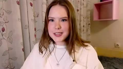 Polly online show from April 11, 6:01 pm