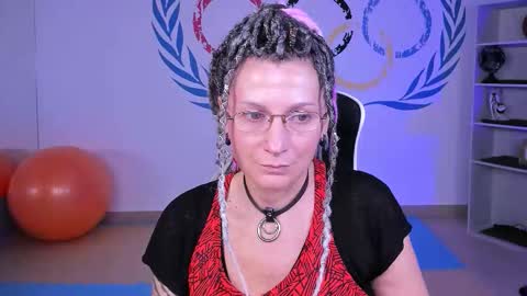 Frida Tander online show from September 30, 3:33 pm