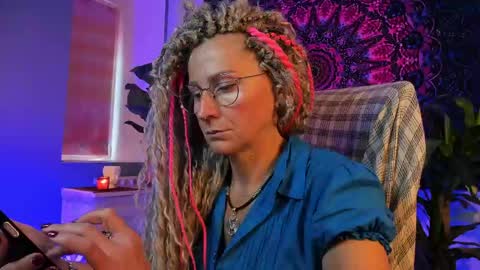 Frida Tander online show from May 26, 6:19 am