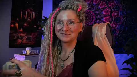 Frida Tander online show from June 7, 7:13 am