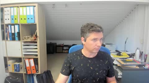 Francois online show from October 10, 4:24 pm