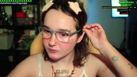   Jaywise Frogfoot  online show from January 7, 11:10 pm