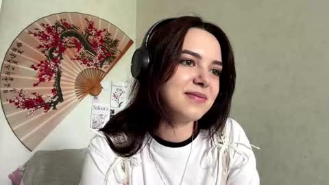 Emily online show from July 2, 7:13 am