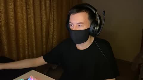 froztai online show from December 16, 2:30 am