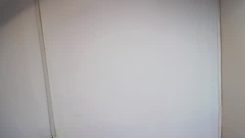 frreeya online show from September 25, 3:52 pm