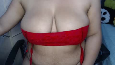 Mia and Gary  online show from November 11, 2:14 am