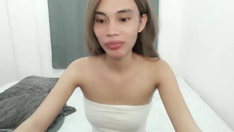 fuckingsexy143 online show from October 27, 1:05 am