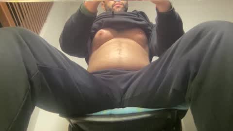 Muscle Bear Jock in Training online show from October 28, 7:09 am