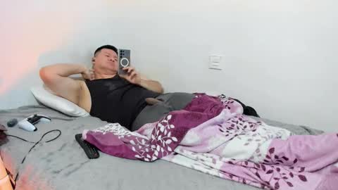 Fuckdirtymen online show from February 4, 6:50 am