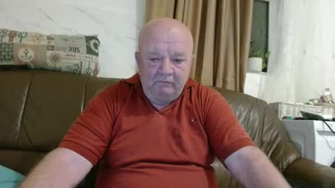 fullballs6 online show from April 22, 1:46 am