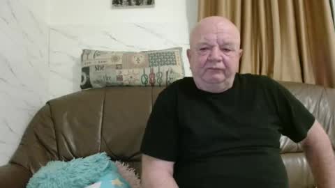 fullballs6 online show from March 20, 3:33 am