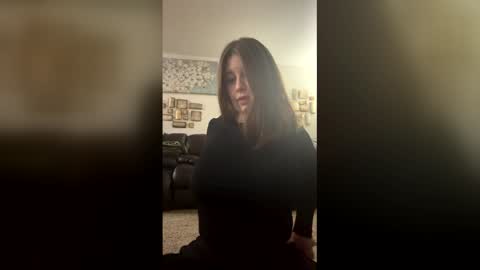 Linnys Palace online show from January 18, 1:03 am