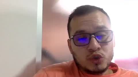 Snapshot of funnyboys18 chatting on March 4, 7:11 pm Zanty online show from March 4, 7:11 pm