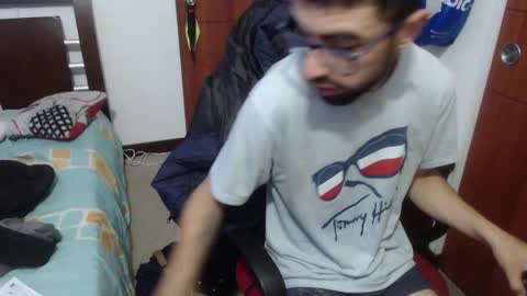 andrew online show from October 25, 1:22 pm