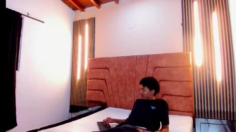 fykmor online show from November 10, 3:53 am