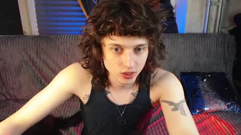 Ian online show from April 15, 7:16 pm