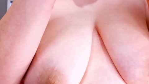 gaaby  online show from February 19, 7:57 pm