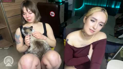 gaba_hard_ online show from March 20, 6:02 pm