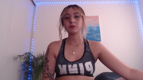 Gabriela online show from March 1, 6:21 pm