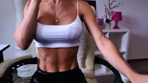GabiCarter online show from May 16, 10:36 am